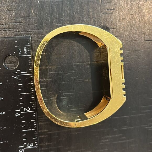 Tory Burch Gold Tone Fitbit Metal Bracelet Geometric Keeper Holder - Picture 12 of 13
